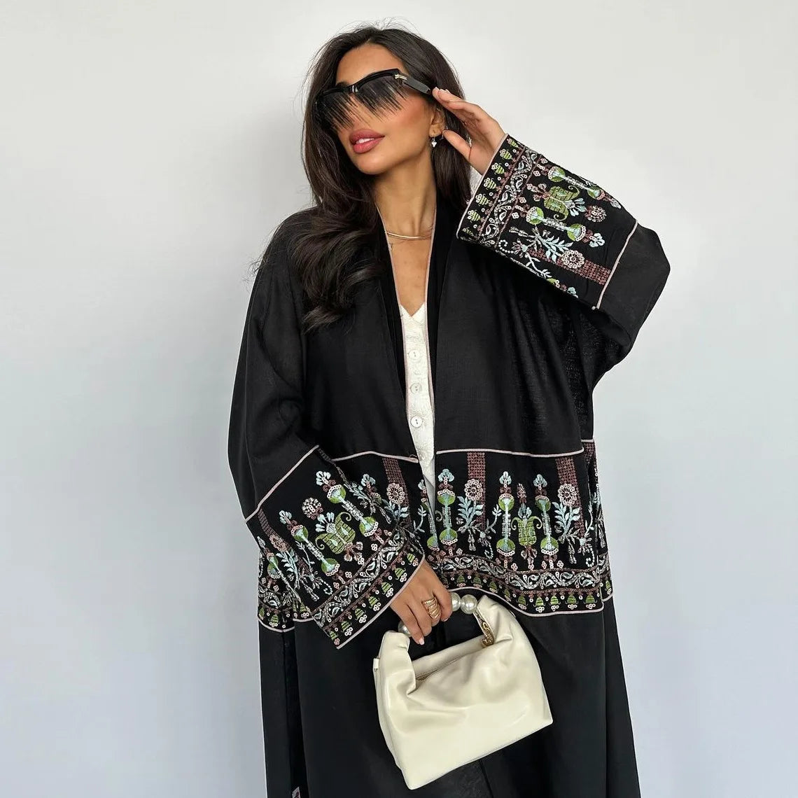 Elegant Muslim Embroidery Cardigan for Women Eid Arab Hijab Abaya Dress Dubai Saudi Modest Clothing Islamic Turkey Open Abayas